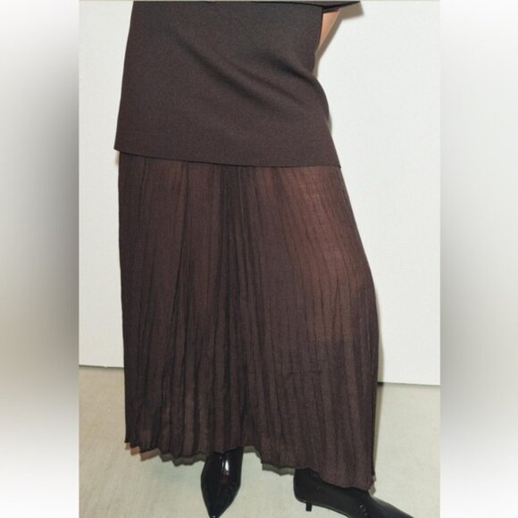 ZARA MIXED PLEATED KNIT SKIRT - Picture 6 of 10